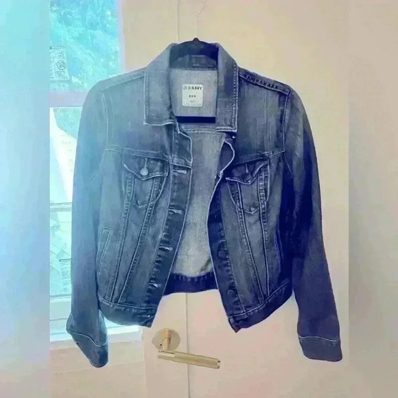 Old Navy denim Trucker dark worn jacket - Picture 4 of 6